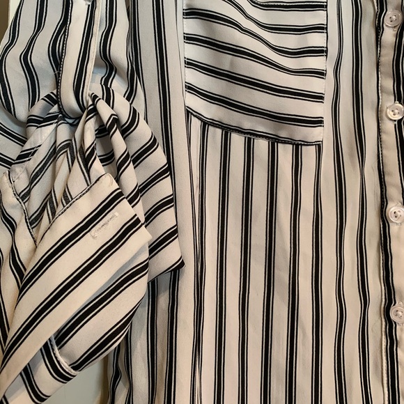 PAPAYA stripped black & white button up blouse - Picture 5 of 5